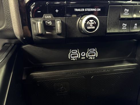 Used 2025 RAM 1500 Big Horn AWD/4WD image 44