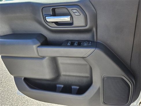 Used 2023 Chevrolet Silverado 1500 Custom image 28