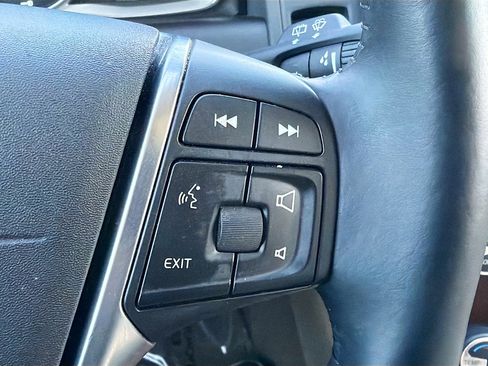 Used 2015 Volvo XC60 T5 Platinum image 37