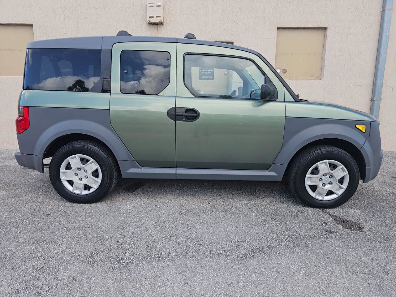 Used 2005 Honda Element LX image 3