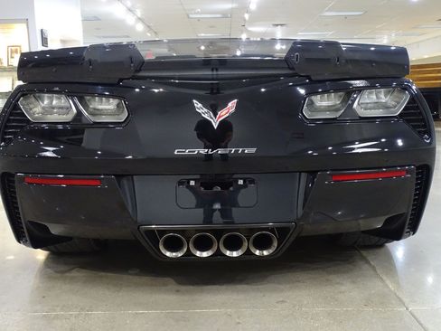 Used 2016 Chevrolet Corvette Z06 w/ 3LZ Preferred Equipment Group RWD image 12