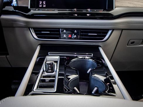 New 2026 Volkswagen Atlas SE image 38