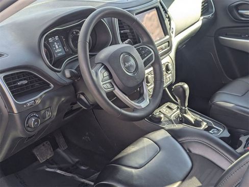 Used 2022 Jeep Cherokee Latitude w/ Sun & Sound Group image 12