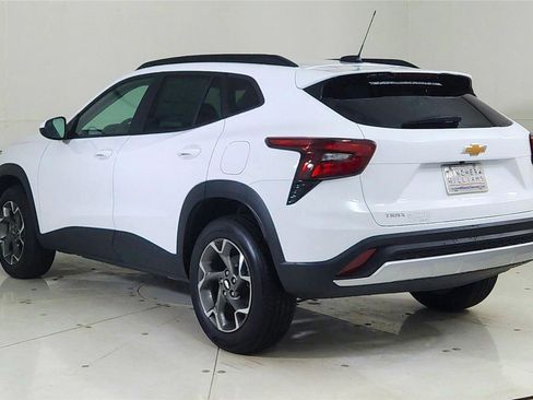 New 2026 Chevrolet Trax LT image 5