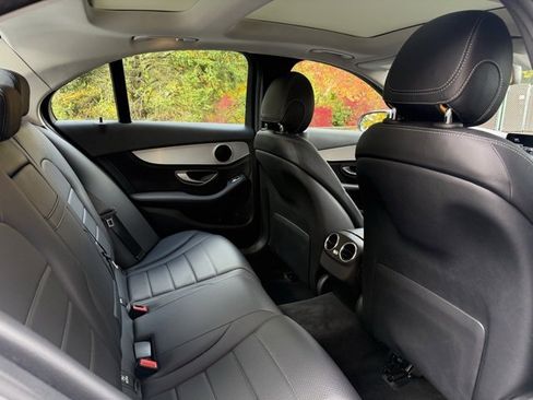 Used 2015 Mercedes-Benz C 300 Sedan image 28