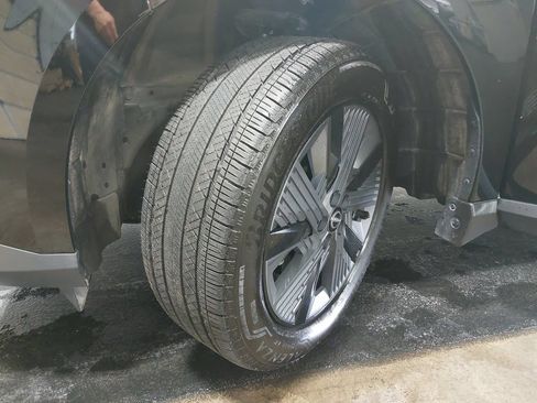 Certified 2025 Nissan Murano SL AWD/4WD image 34