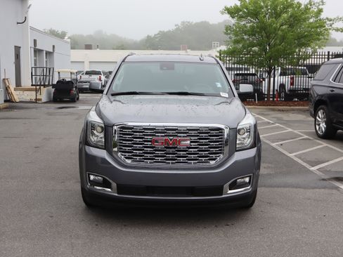 Used 2020 GMC Yukon Denali w/ Open Road Package AWD/4WD image 3