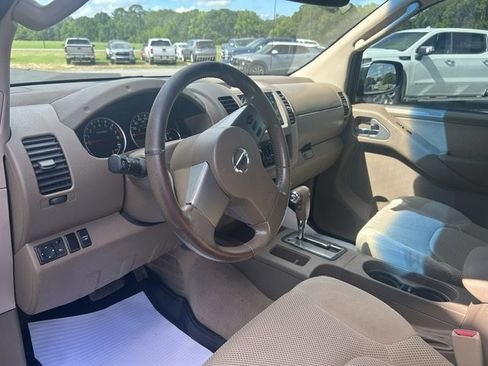 Used 2007 Nissan Frontier LE RWD image 12