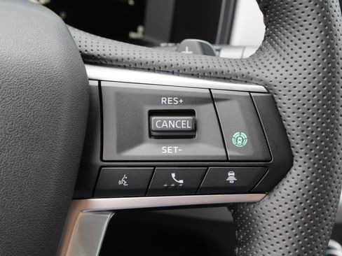 New 2025 Mitsubishi Outlander Platinum Edition image 34