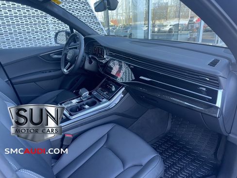 Used 2025 Audi Q7 3.0T Premium Plus w/ Premium Plus Package image 6