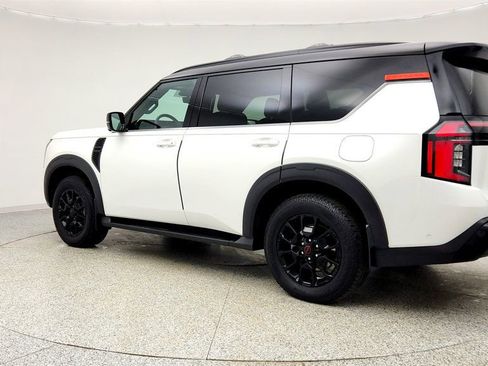 Used 2025 Nissan Armada PRO-4X image 7