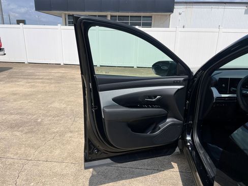 New 2026 Hyundai Santa Cruz Limited AWD/4WD image 17