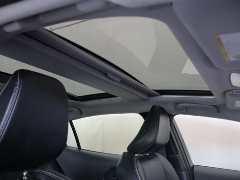 Used 2024 Toyota Prius Limited w/ Limited Premium Package AWD/4WD image 3