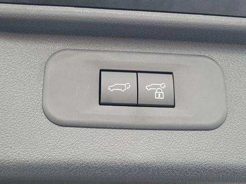 New 2026 Toyota Grand Highlander XLE image 8