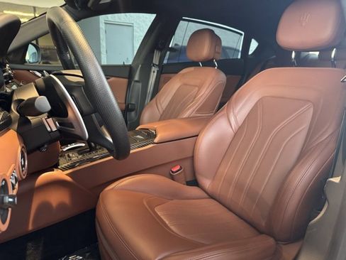 Certified 2022 Maserati Quattroporte Modena image 18