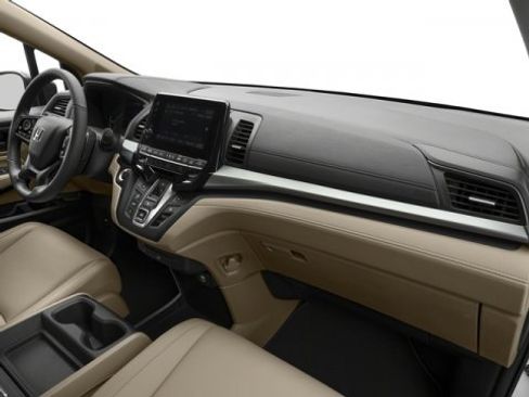 Used 2018 Honda Odyssey Touring image 15
