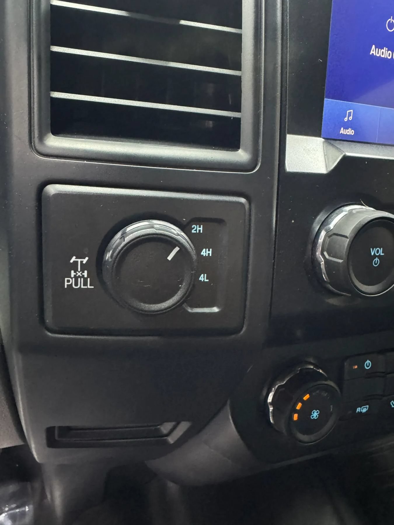 Used 2020 Ford F150 XL w/ Equipment Group 101A Mid AWD/4WD image 17