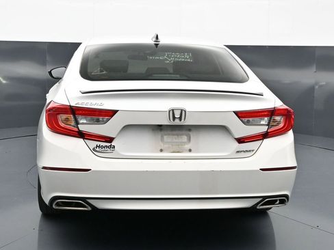 Used 2022 Honda Accord Sport image 2