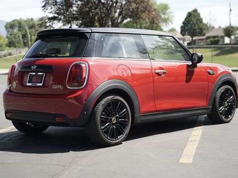 Certified 2024 MINI Cooper SE w/ Signature Upholstery Package FWD image 5