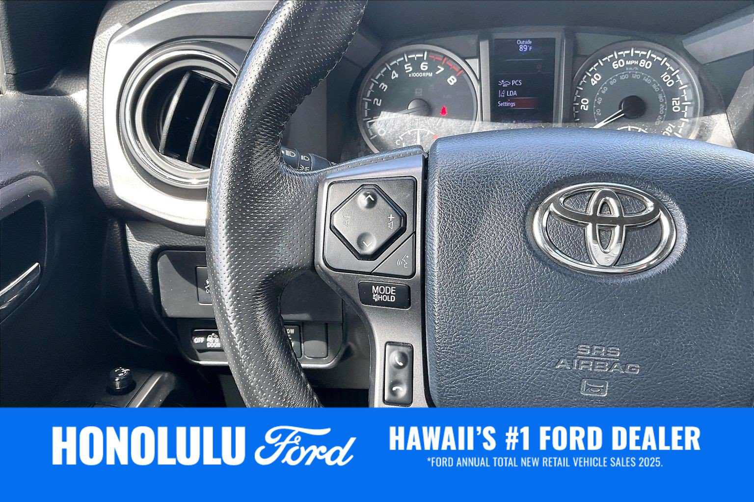 Used 2020 Toyota Tacoma TRD Off-Road AWD/4WD image 24