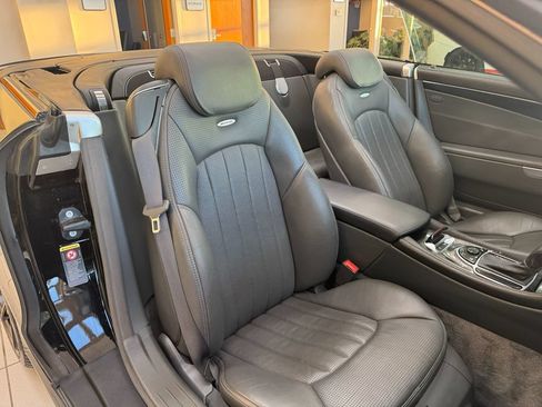 Used 2005 Mercedes-Benz SL 55 AMG image 22