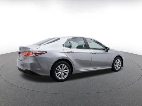 Used 2025 Toyota Camry LE FWD image 8