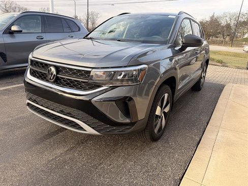 Used 2023 Volkswagen Taos S image 8
