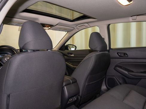 New 2025 Nissan Altima 2.5 SV w/ SV Premium Package image 18