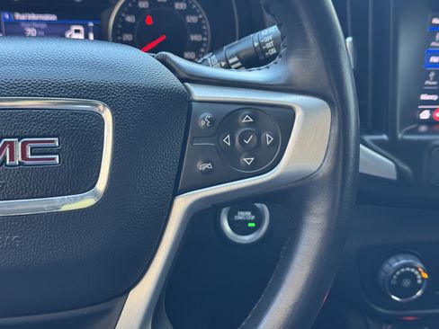 Used 2020 GMC Terrain SLE w/ Elevation Edition FWD image 34