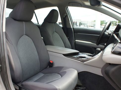 Used 2022 Toyota Camry LE FWD image 20