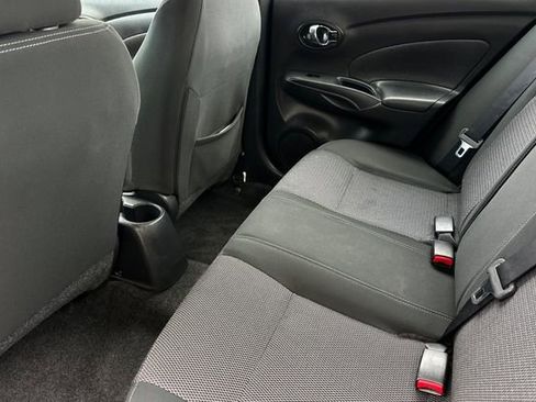 Used 2019 Nissan Versa SV image 13