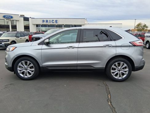 Used 2024 Ford Edge Titanium image 6