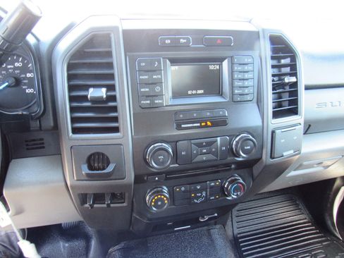 Used 2017 Ford F450 XL w/ XL Value Package RWD image 11