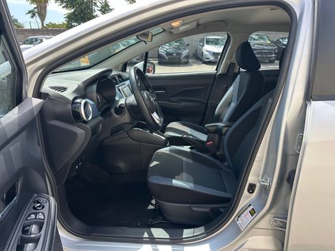 Used 2025 Nissan Versa SV FWD image 24