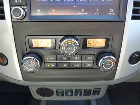 Used 2020 Nissan Frontier SV image 29
