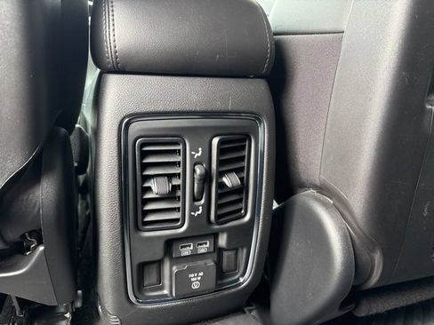 Used 2021 Jeep Grand Cherokee Limited w/ Sun & Sound Group AWD/4WD image 14