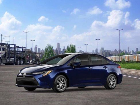 New 2026 Toyota Corolla LE FWD image 2