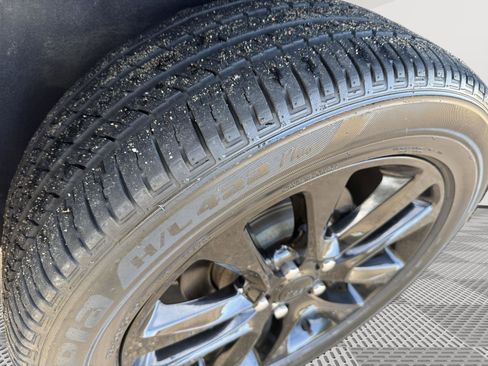 Used 2022 Jeep Grand Cherokee Laredo X image 23