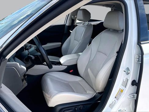 Used 2023 Honda Accord Touring image 8