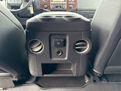 Used 2011 Ford F250 Lariat w/ Lariat Interior Pkg image 23