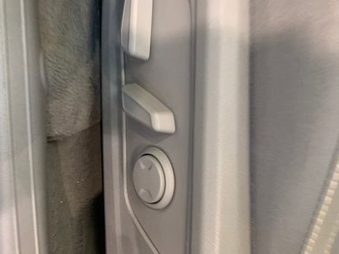 Used 2022 Hyundai Elantra SEL w/ Convenience + Premium Package image 16