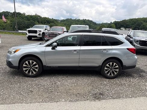 Used 2017 Subaru Outback 2.5i Limited AWD/4WD image 2