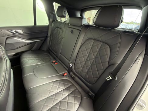 Used 2023 BMW X5 sDrive40i w/ Premium Package image 29