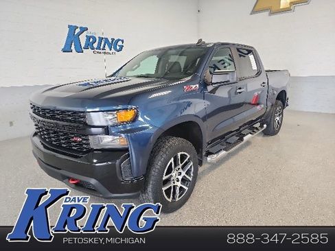 Used 2019 Chevrolet Silverado 1500 Custom Trail Boss w/ Custom Convenience Package AWD/4WD image 1