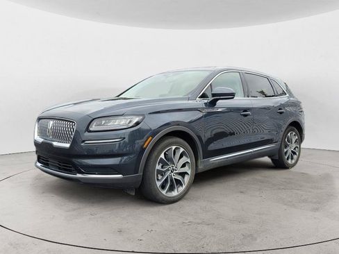 Used 2023 Lincoln Nautilus Reserve w/ Cargo Utility Package FWD image 4