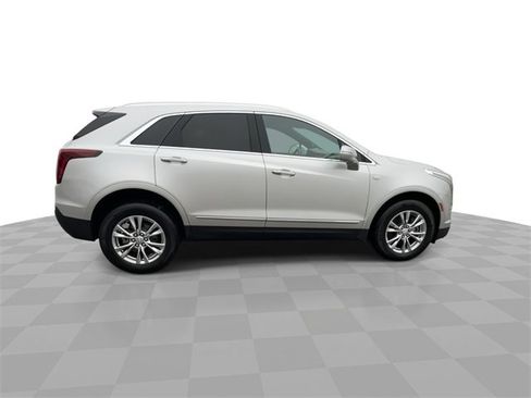 Certified 2020 Cadillac XT5 Premium Luxury w/ LPO, Floor Liner Package image 9
