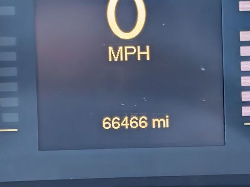 Used 2017 Jeep Cherokee Sport image 15