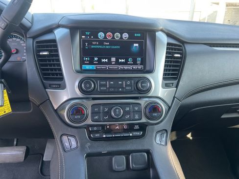 Used 2019 Chevrolet Tahoe LT w/ RST Edition image 12