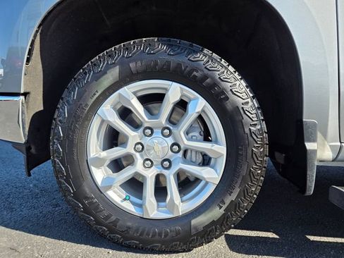 Used 2023 Chevrolet Silverado 1500 LT w/ Protection Package AWD/4WD image 7