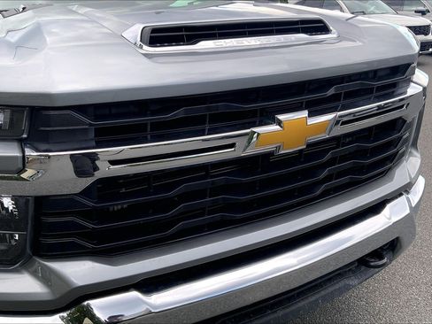 Used 2026 Chevrolet Silverado 2500 LT AWD/4WD image 31